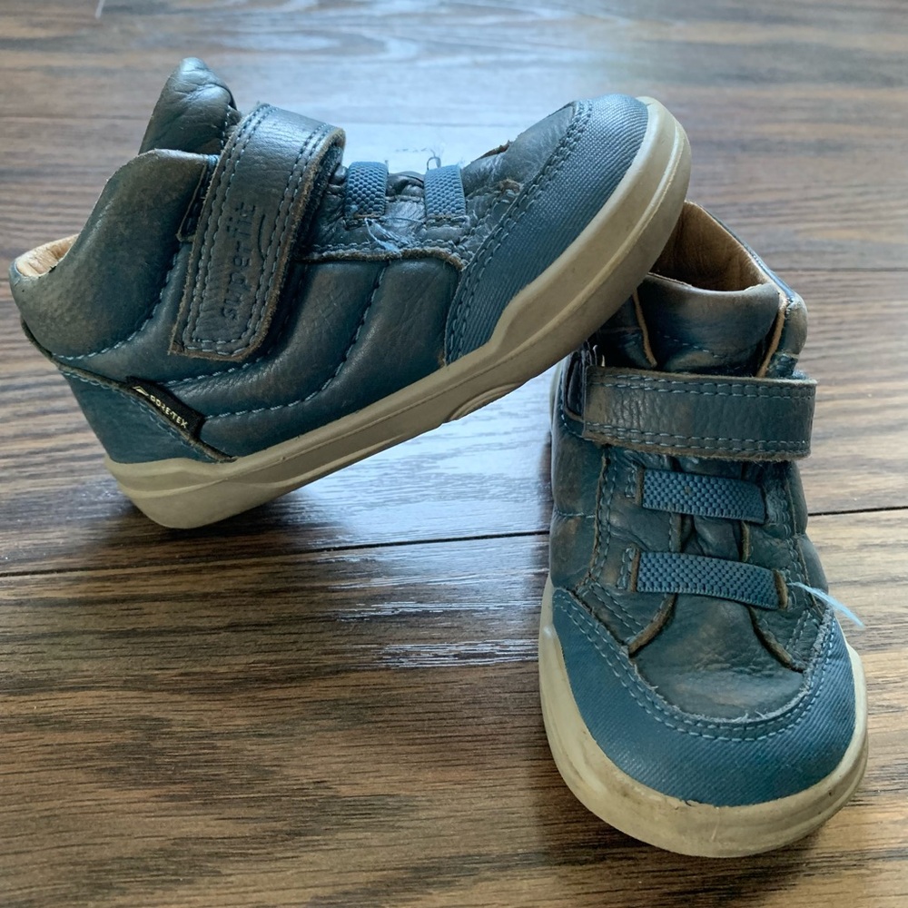 Cute blue Superfit Sneakers Toddler Size 6US (22EU)